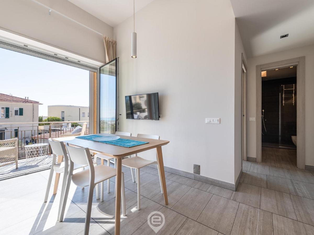 Poetto Sea Breeze - Blue Apartment Cagliari Exterior foto