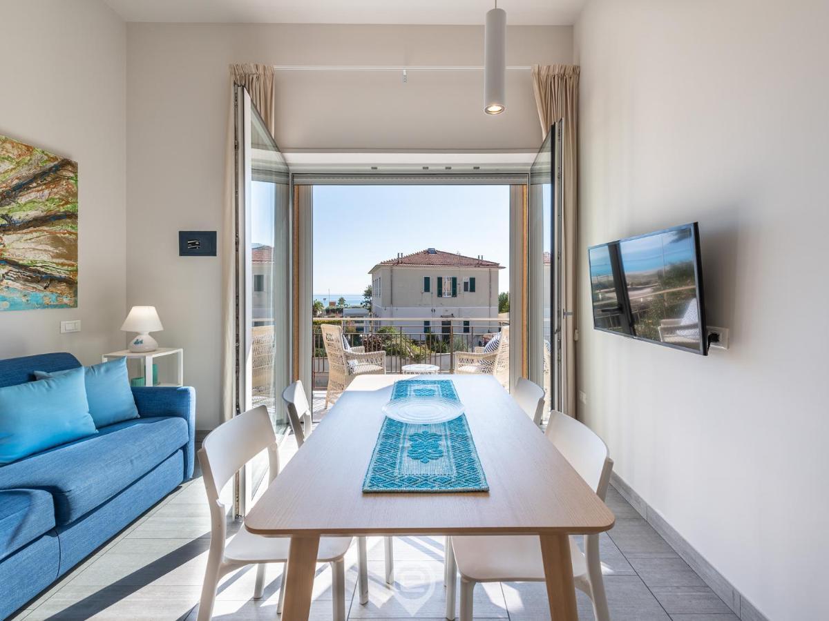 Poetto Sea Breeze - Blue Apartment Cagliari Exterior foto