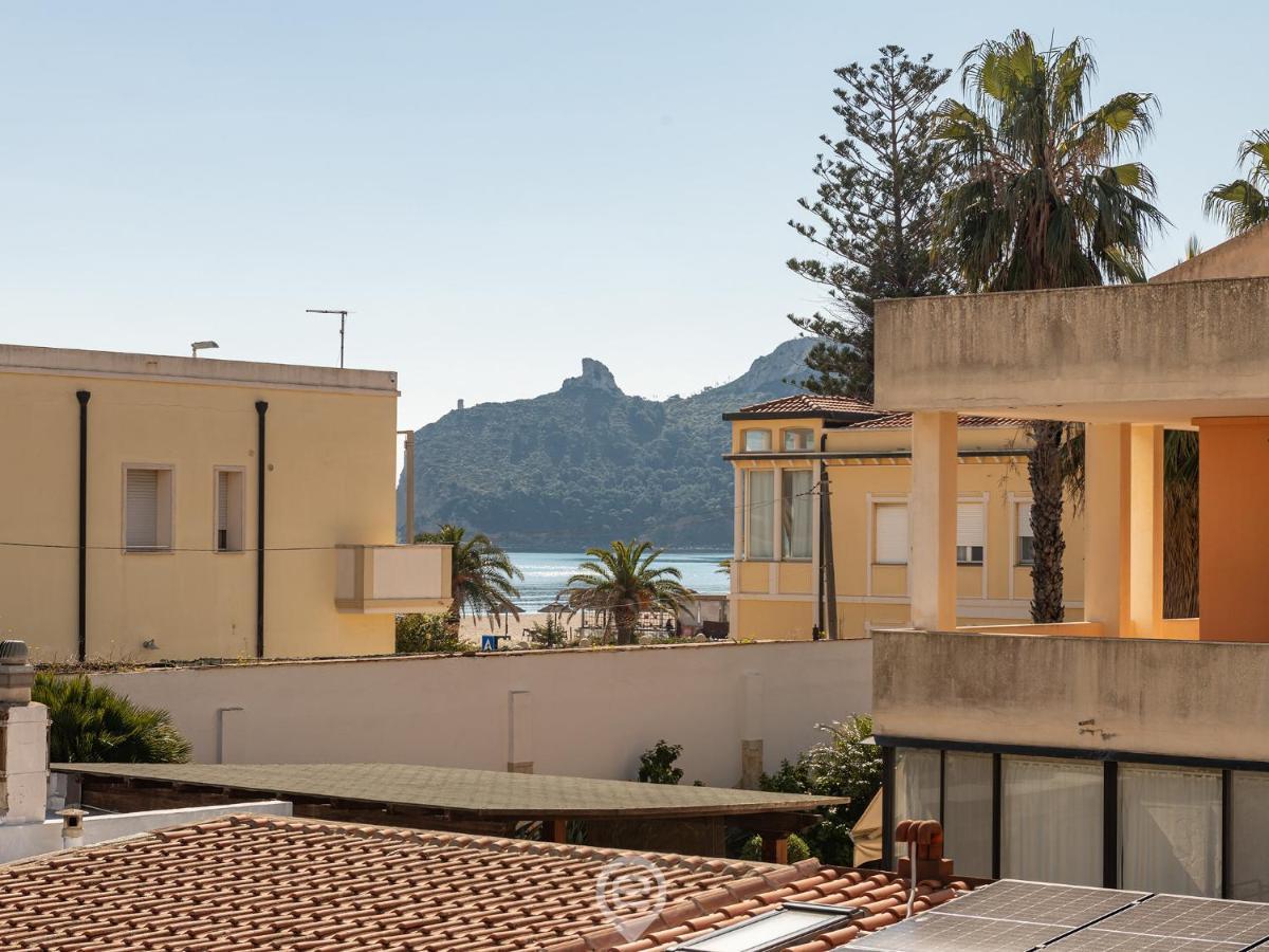 Poetto Sea Breeze - Blue Apartment Cagliari Exterior foto